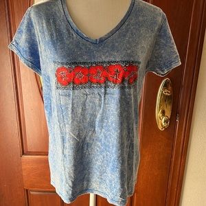 Red Dirt NWOT women’s t shirt sz L